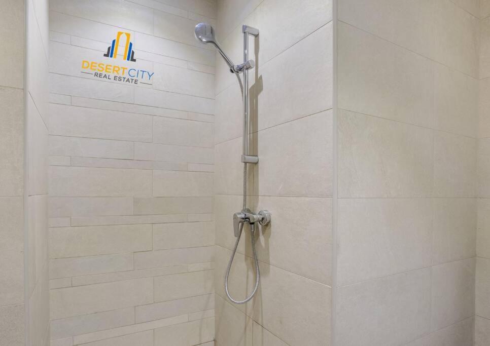 Fully Furnished One Bed In Meydan, Hosted By Desert Apartamento *