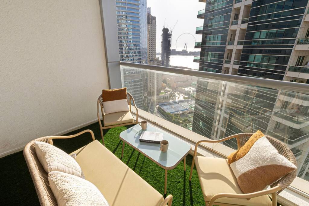 Breathtaking Palm View 2br In Marina Appartement