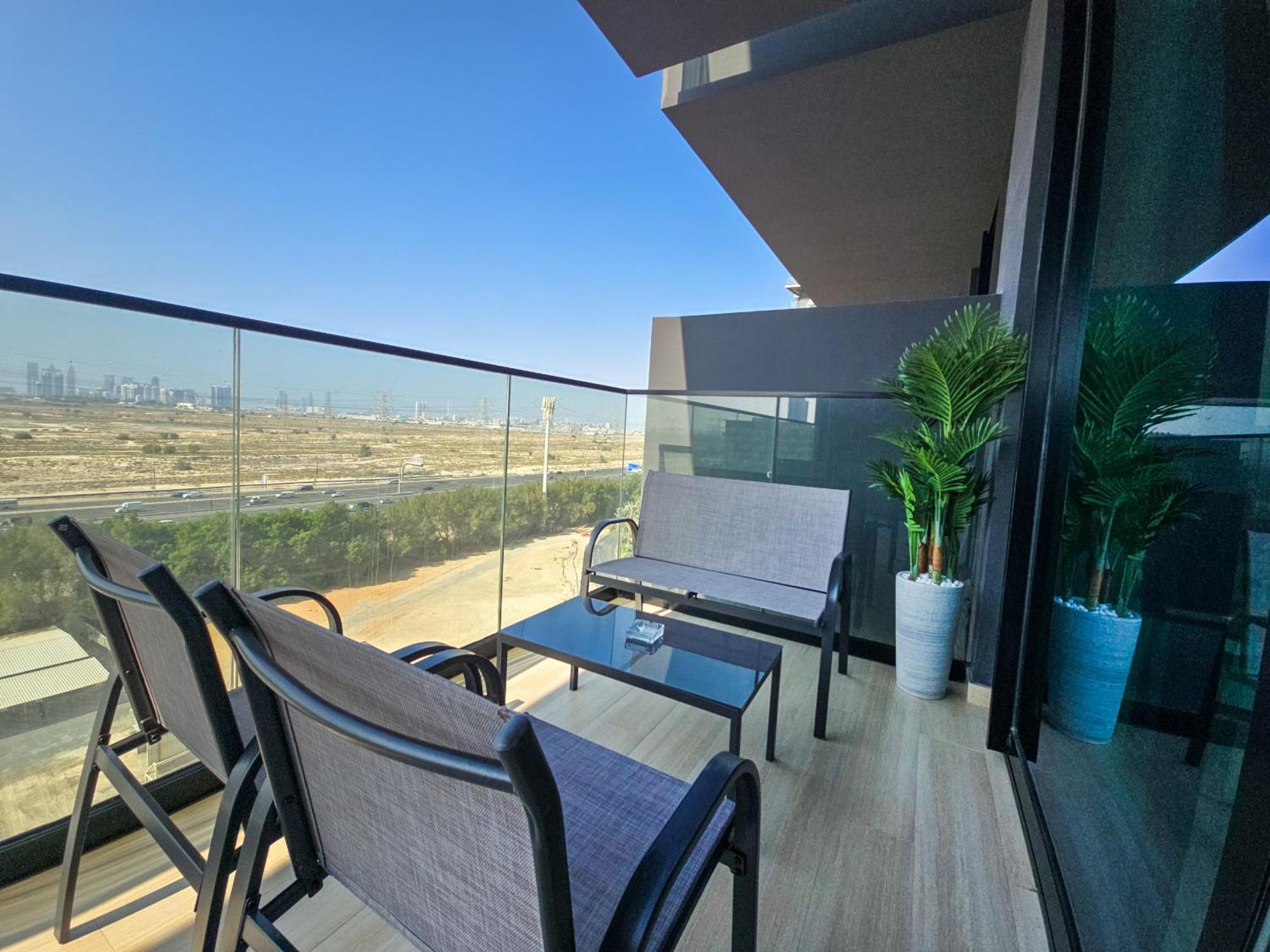 Easygo-serene 1bdr With Terrace Binghatti Corner Jvc Appartement *