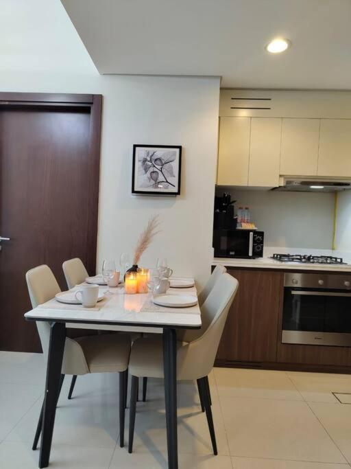 Appartement Cozy 2br Damac Vera Business Bay Dubaï