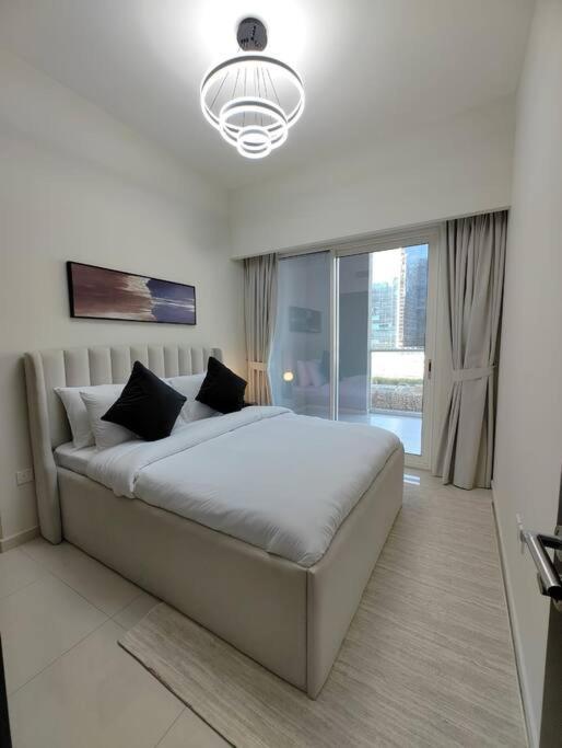 Cozy 2br Damac Vera Business Bay