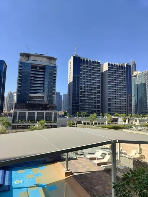 Cozy 2br Damac Vera Business Bay Appartement Dubaï