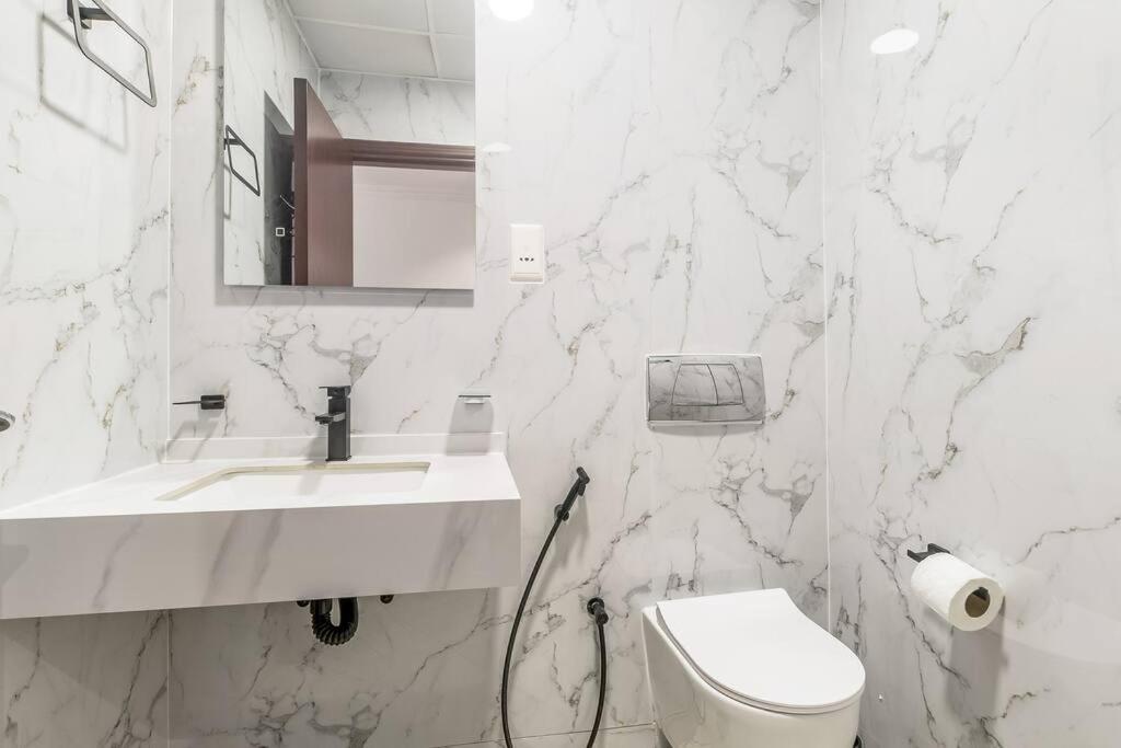 Stunning 2br In The Heart Of Marina Appartement Dubaï