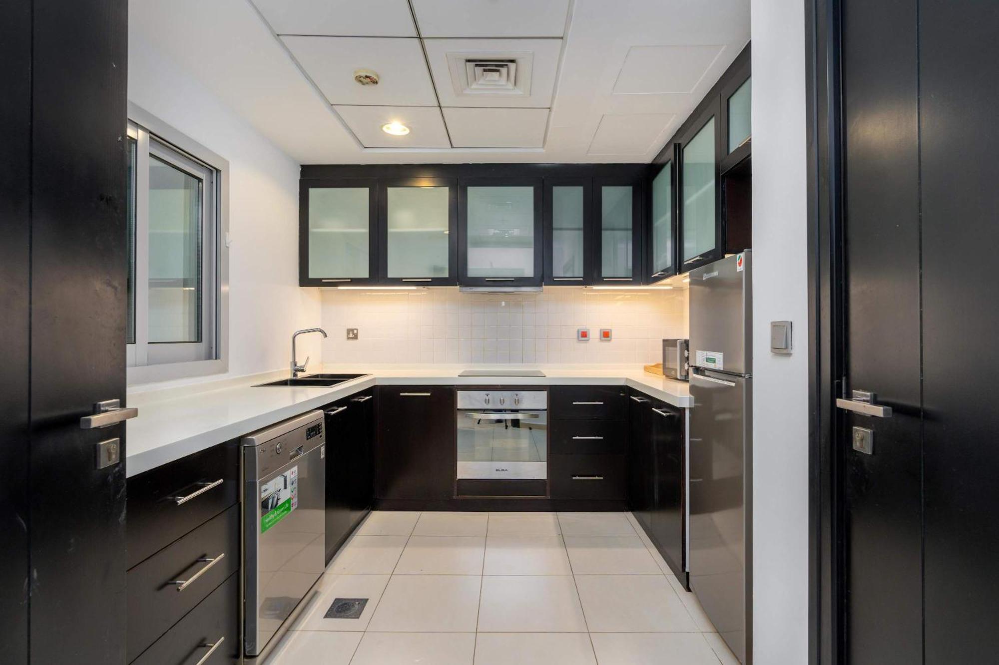 Sky View Marina - 2br - Private Beach - Cityapartmentstay Apartment *