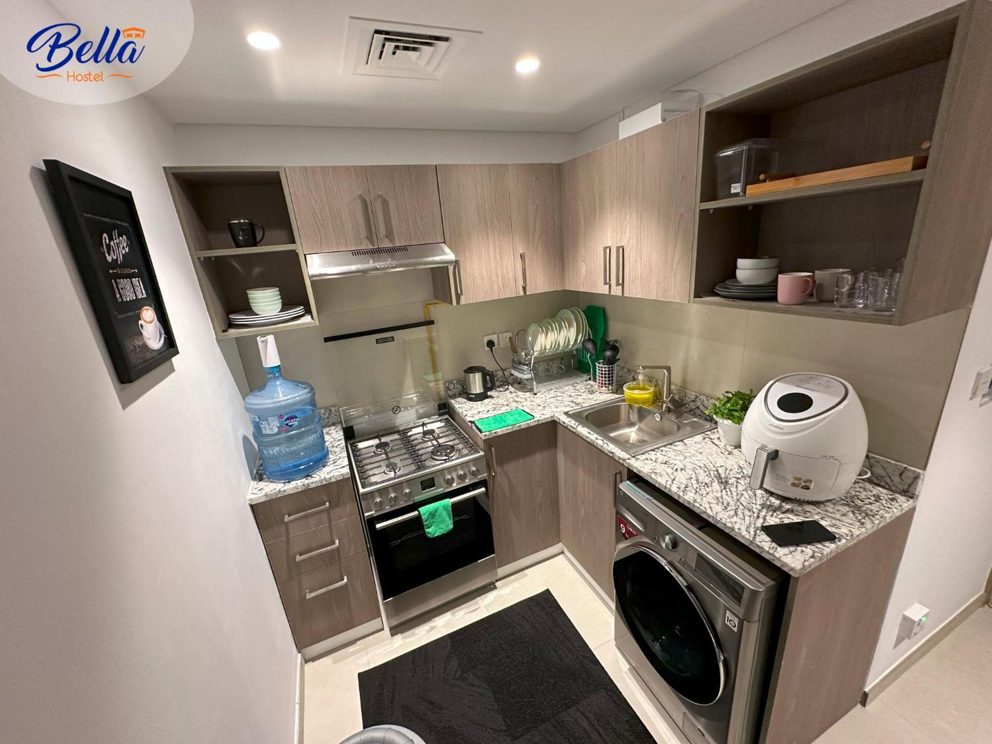 Bella - Luxury Private Master With Balcony * Dubaï