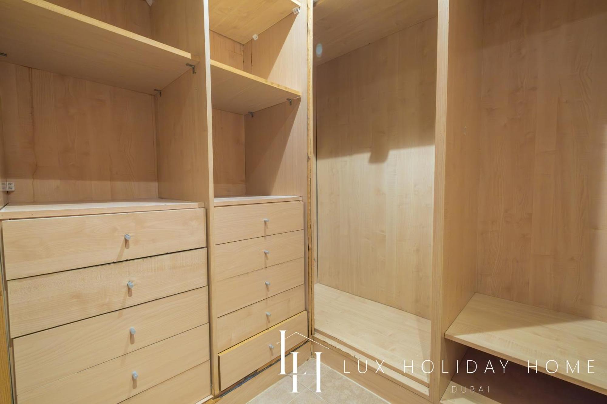 Lux - The Shoreline Penthouse Apartemen Dubai