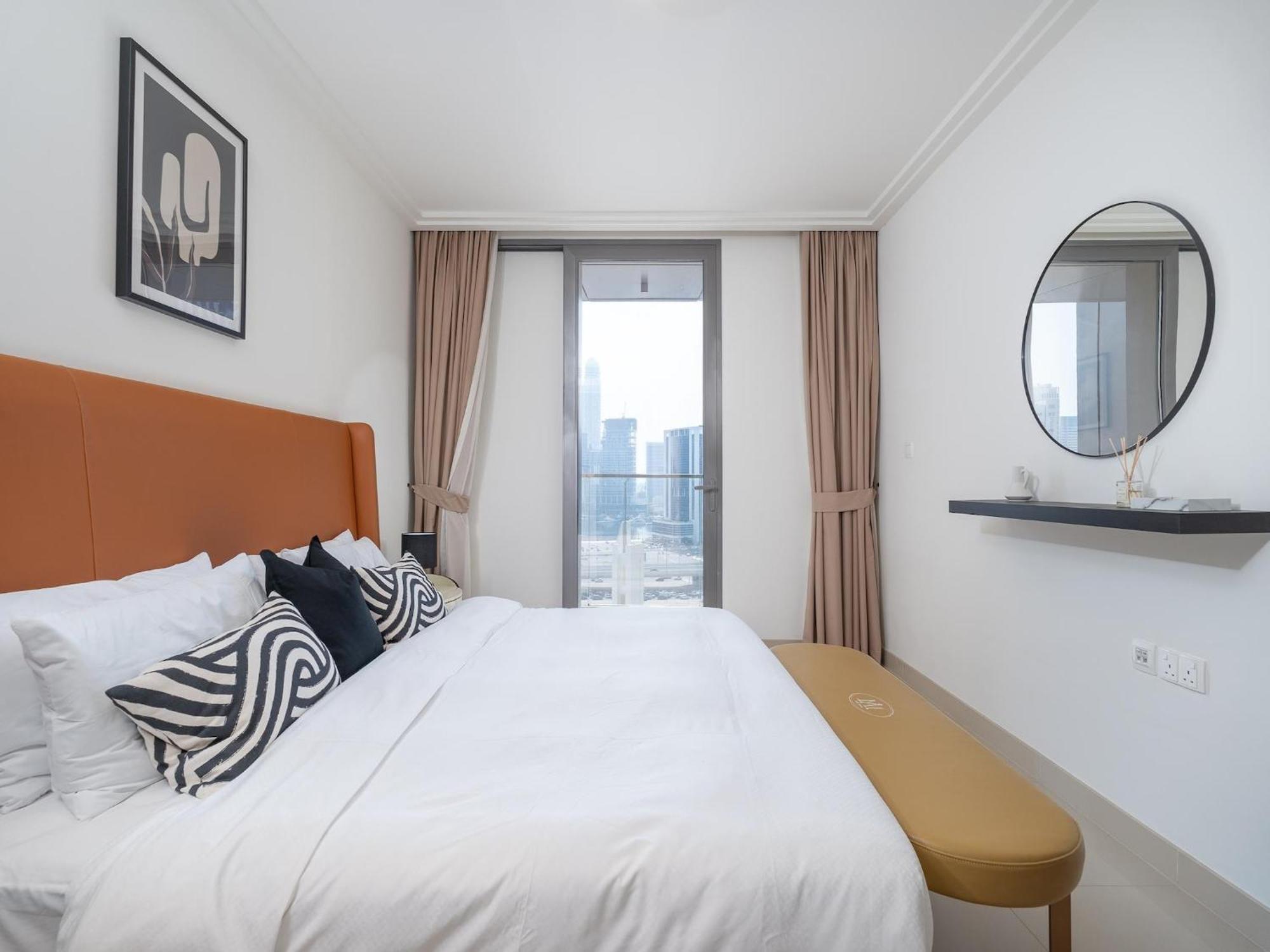 Appartamento Luxurious Stylish Across Mall Burj Khalifa City Views Dubai