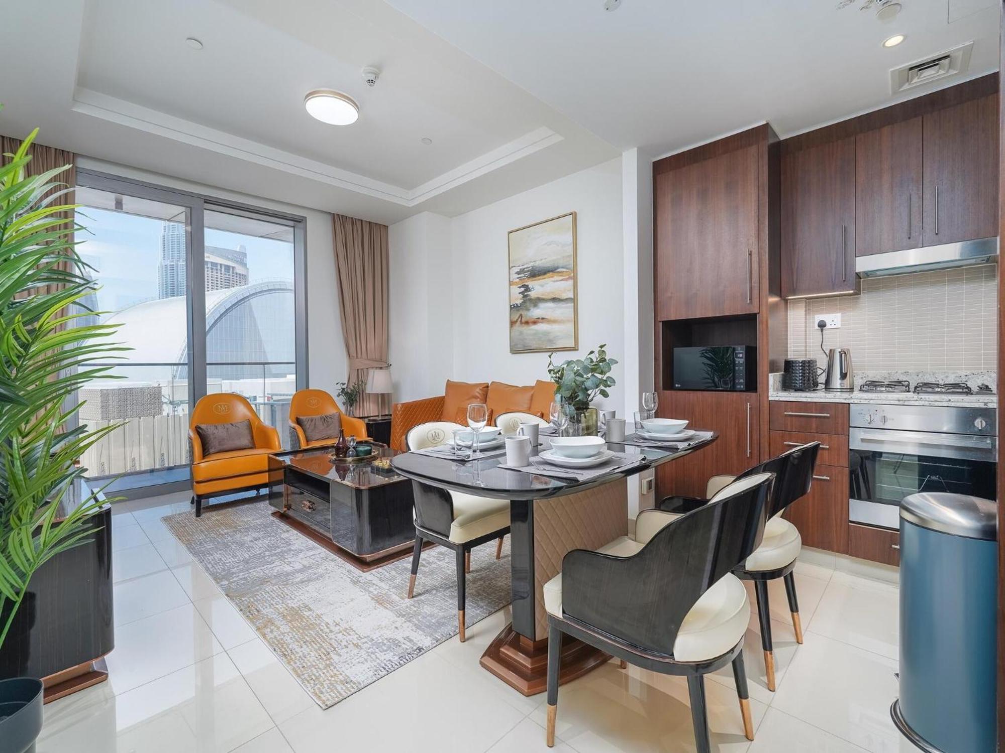 Appartamento Luxurious Stylish Across Mall Burj Khalifa City Views Dubai