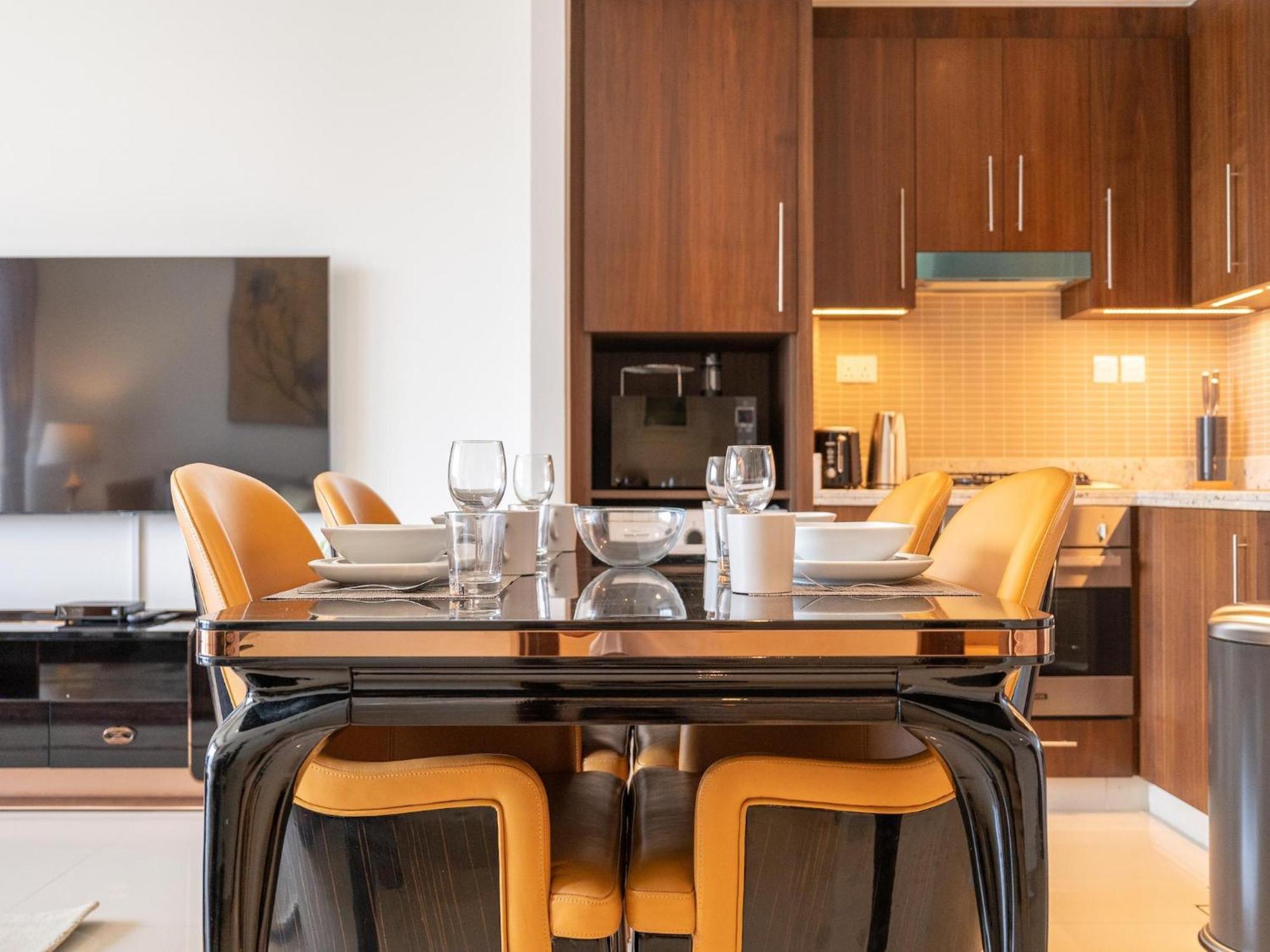 Luxurious Stylish Across Mall Burj Khalifa City Views Appartamento *