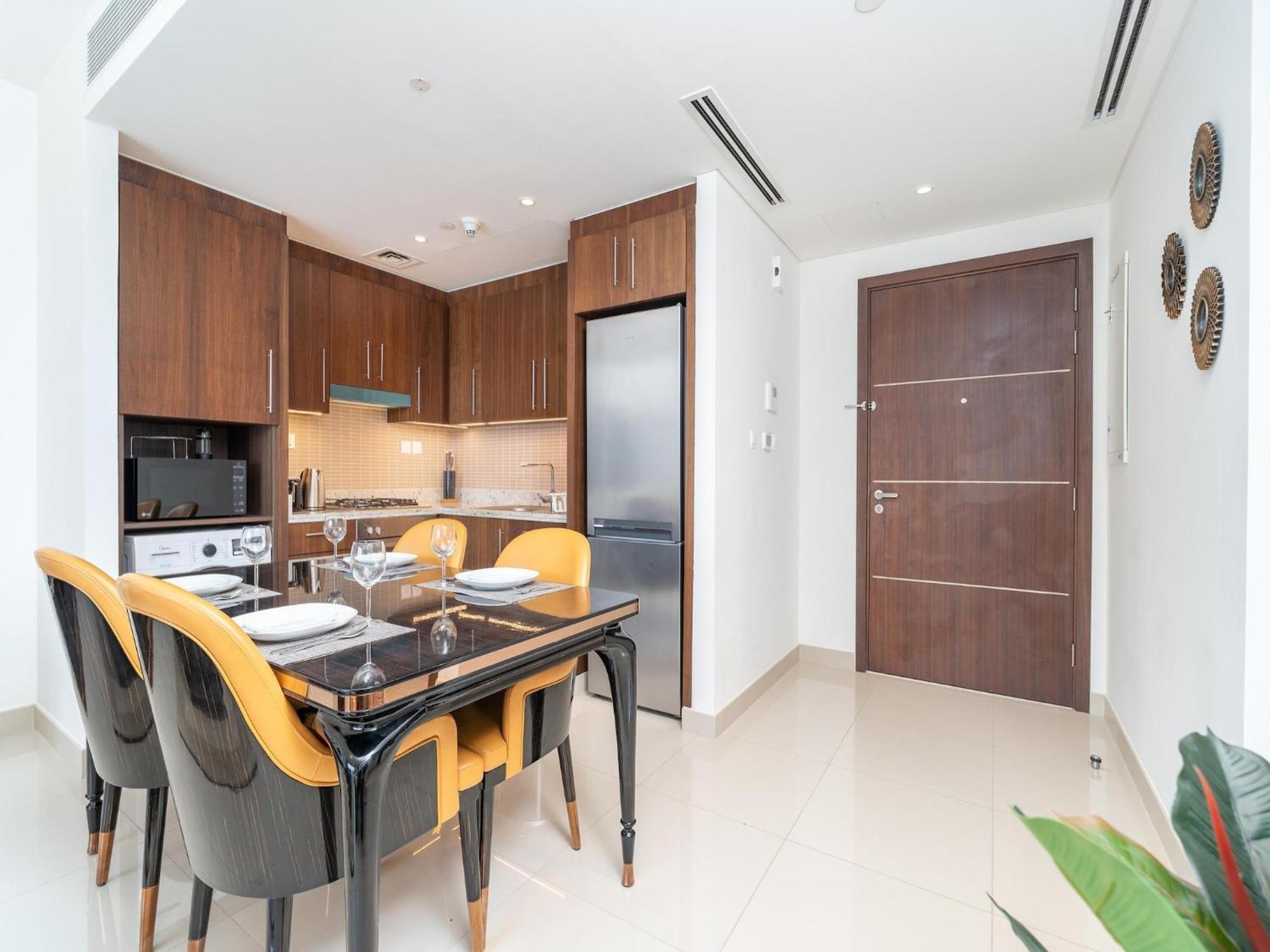 Appartamento Luxurious Stylish Across Mall Burj Khalifa City Views Dubai