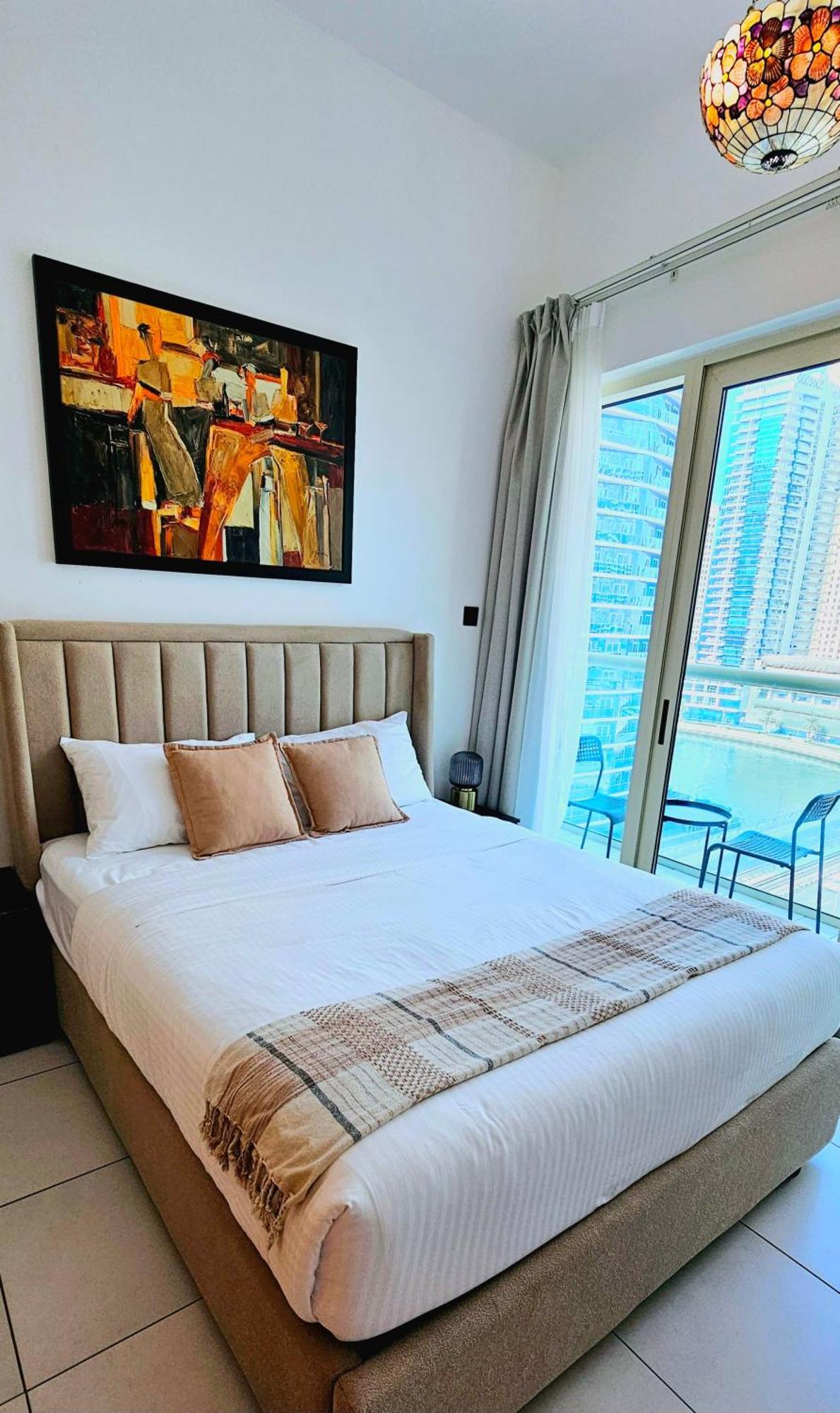 Appartement Exquisite Marina View 2 Bedrooms Near Metro And Marina Mall *