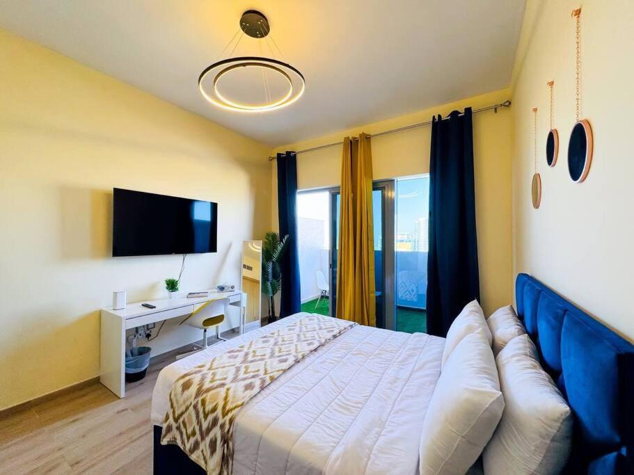 Cozy In Azizi Aura - * Dubaï