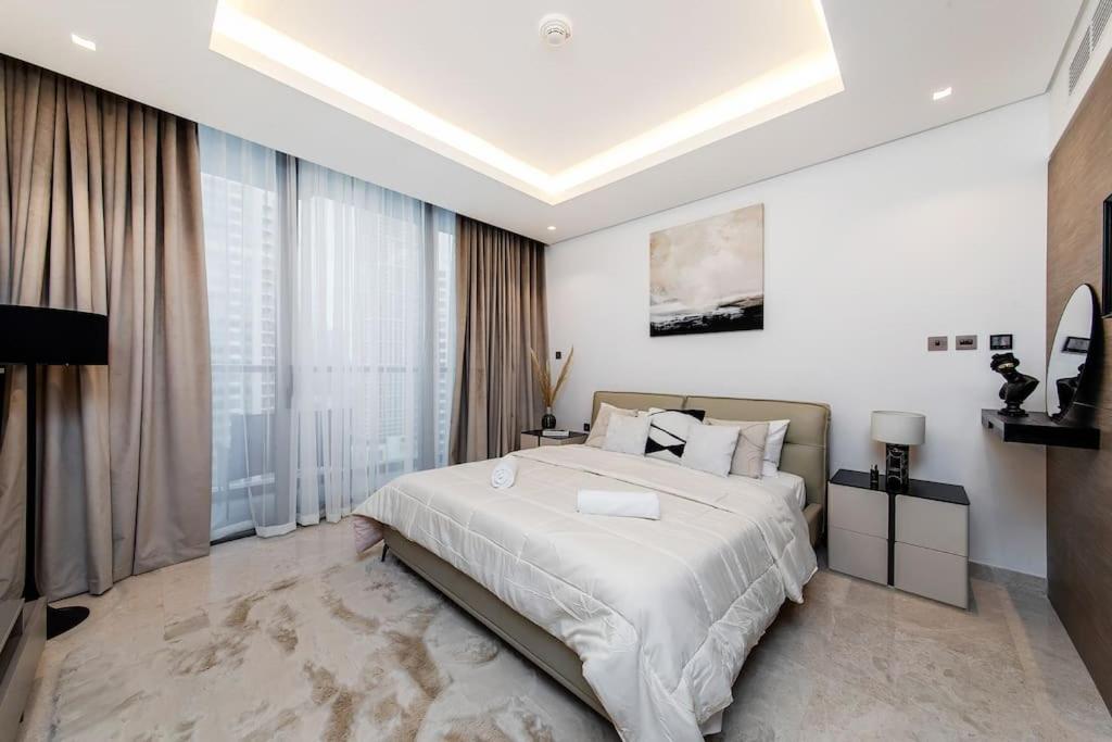 Burj Khalifa View 3bedroom