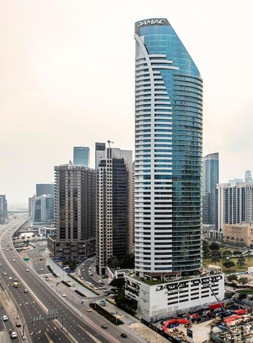 Burj Khalifa View 3bedroom *