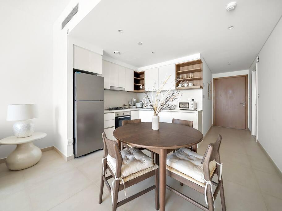 2br With Gym, Yoga And Tennis Court Apartamento