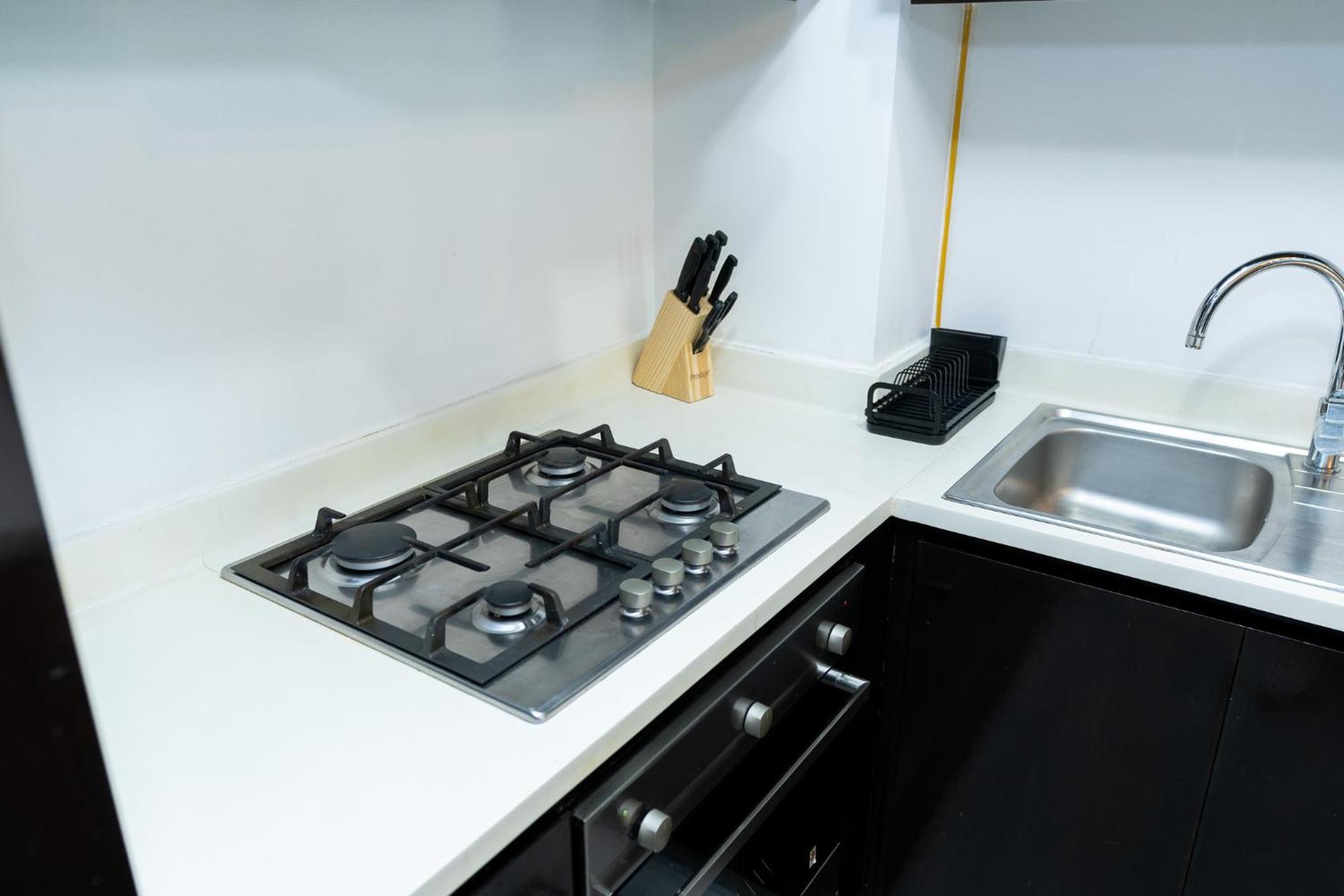 Citihome-1br In Merano Tower At Business Bay Apartment *