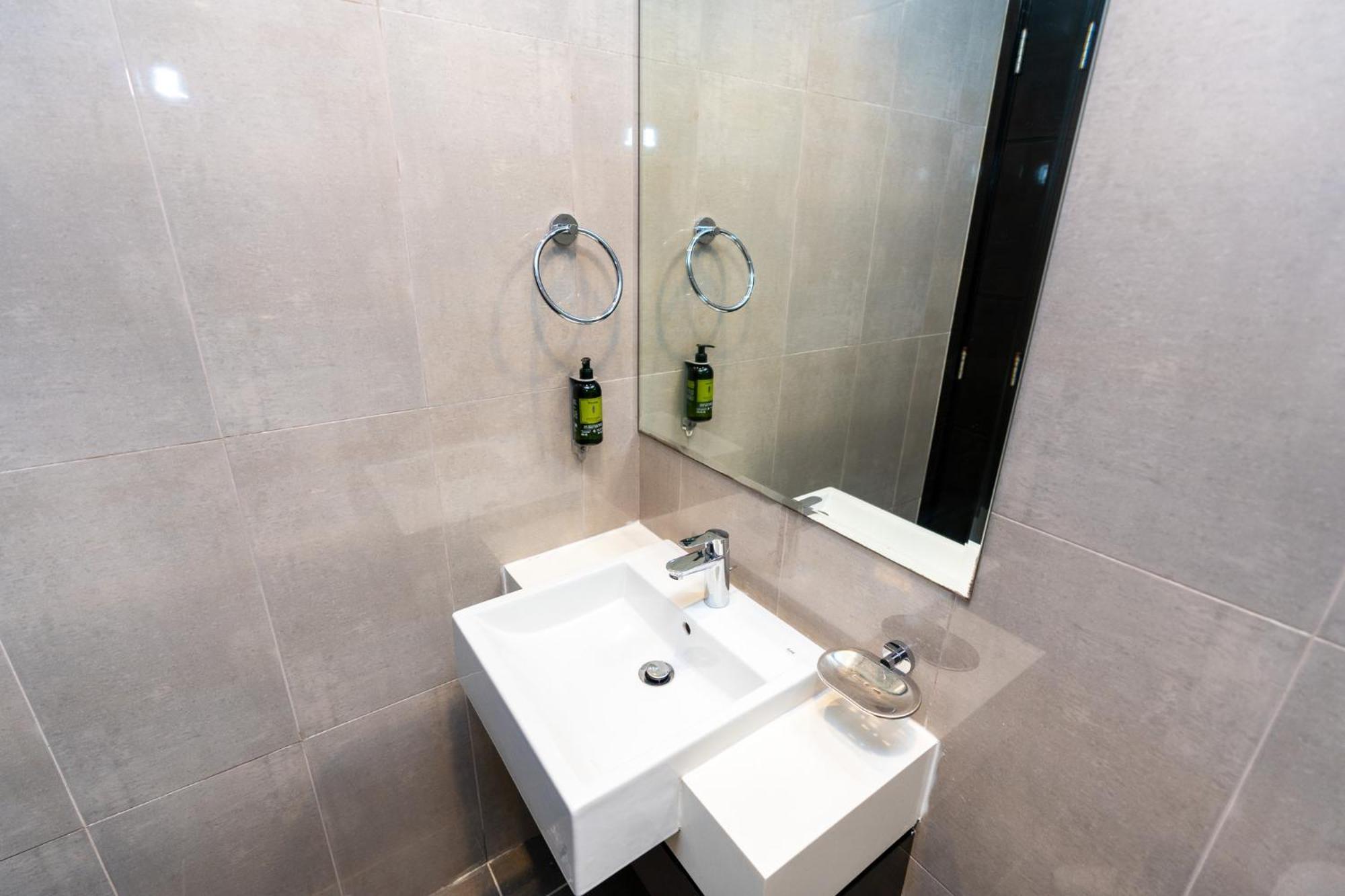 Citihome-1br In Merano Tower At Business Bay Apartment *