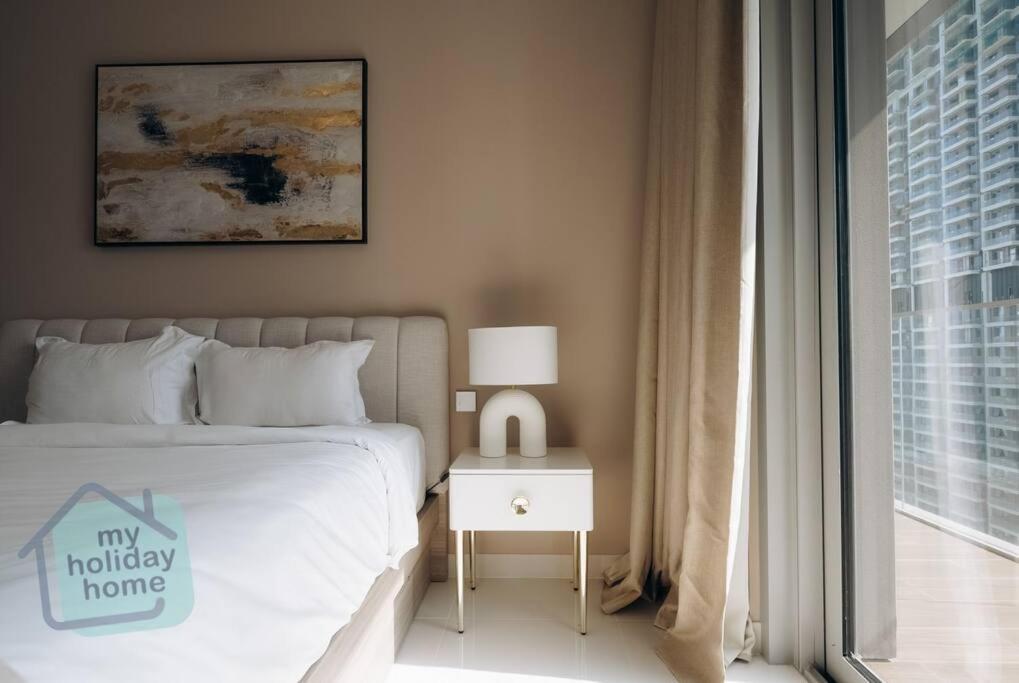 Appartement Beautiful 1br In Emaar Beachfront With Private Access *