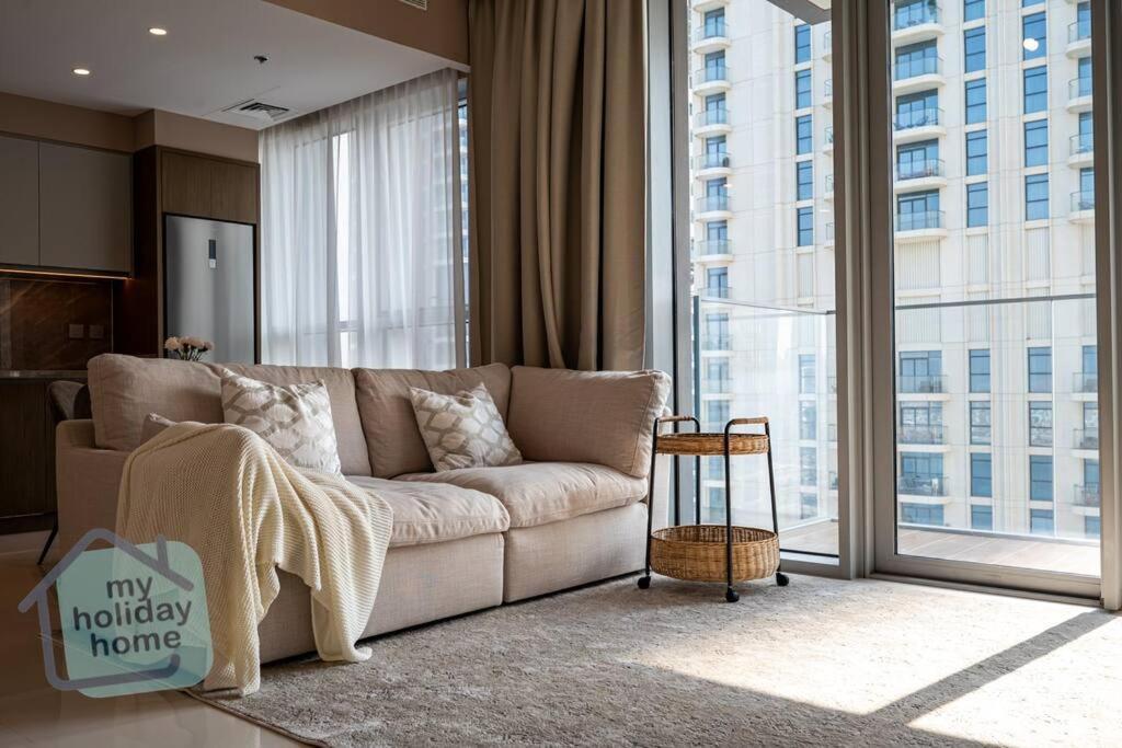 Appartement Beautiful 1br In Emaar Beachfront With Private Access *