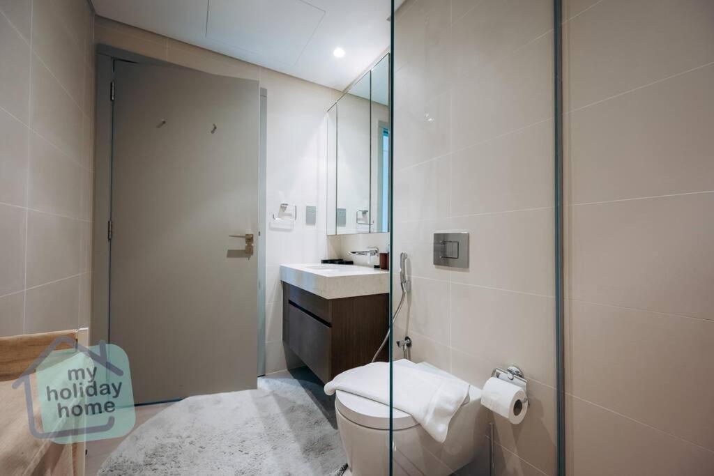 Appartement Beautiful 1br In Emaar Beachfront With Private Access Dubaï