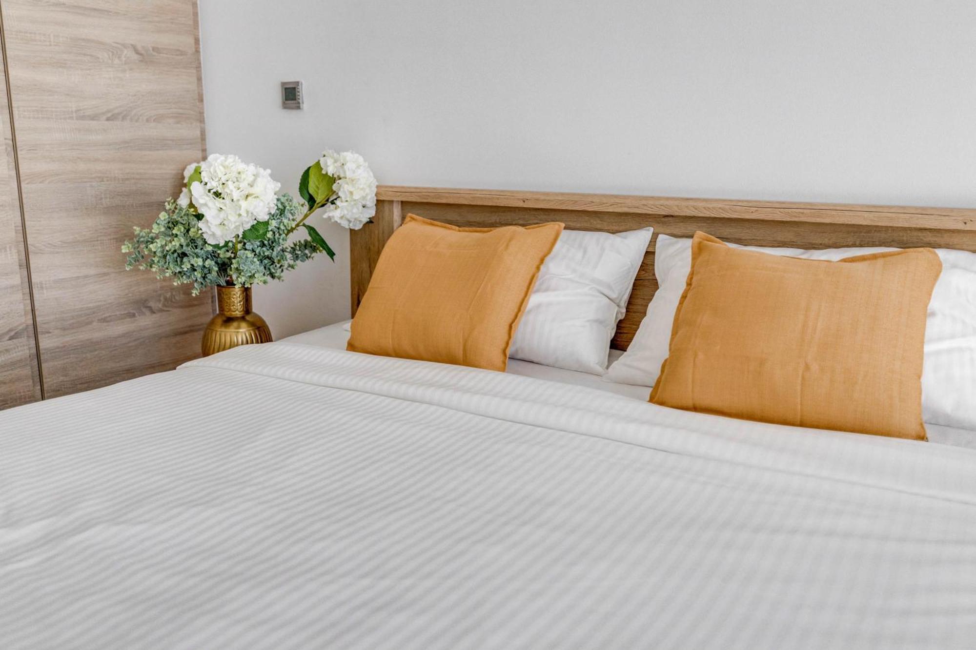 Knokey Marina Comfortable With Pool And Gym *