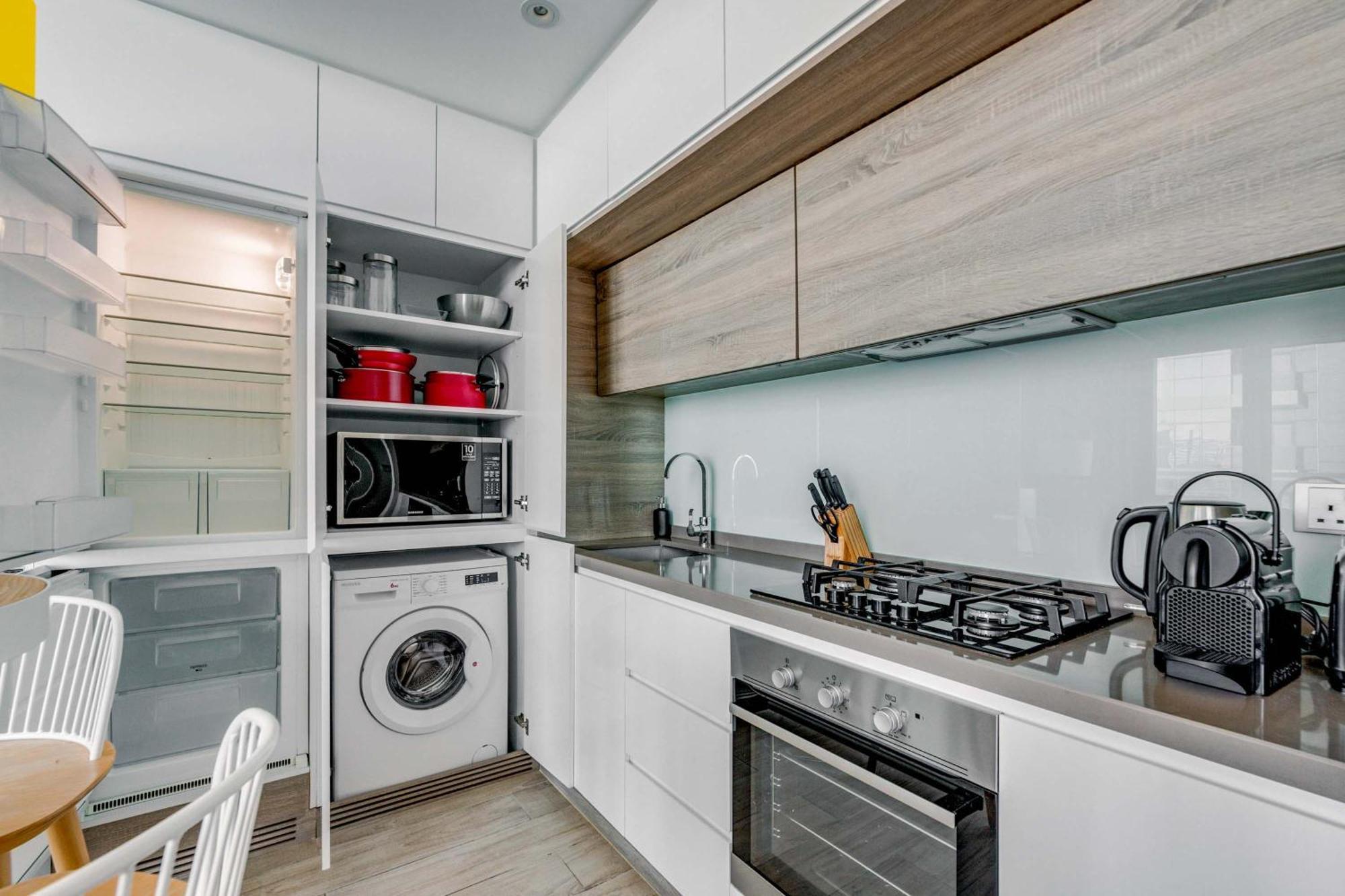 Knokey Marina Comfortable With Pool And Gym Appartement