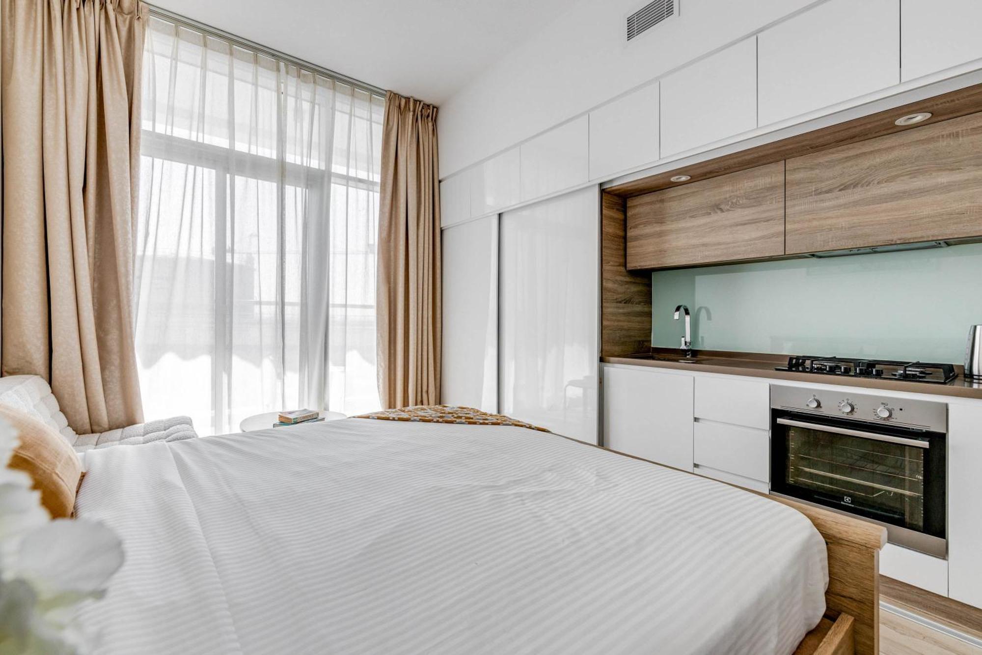 Appartement Knokey Marina Comfortable With Pool And Gym Dubaï