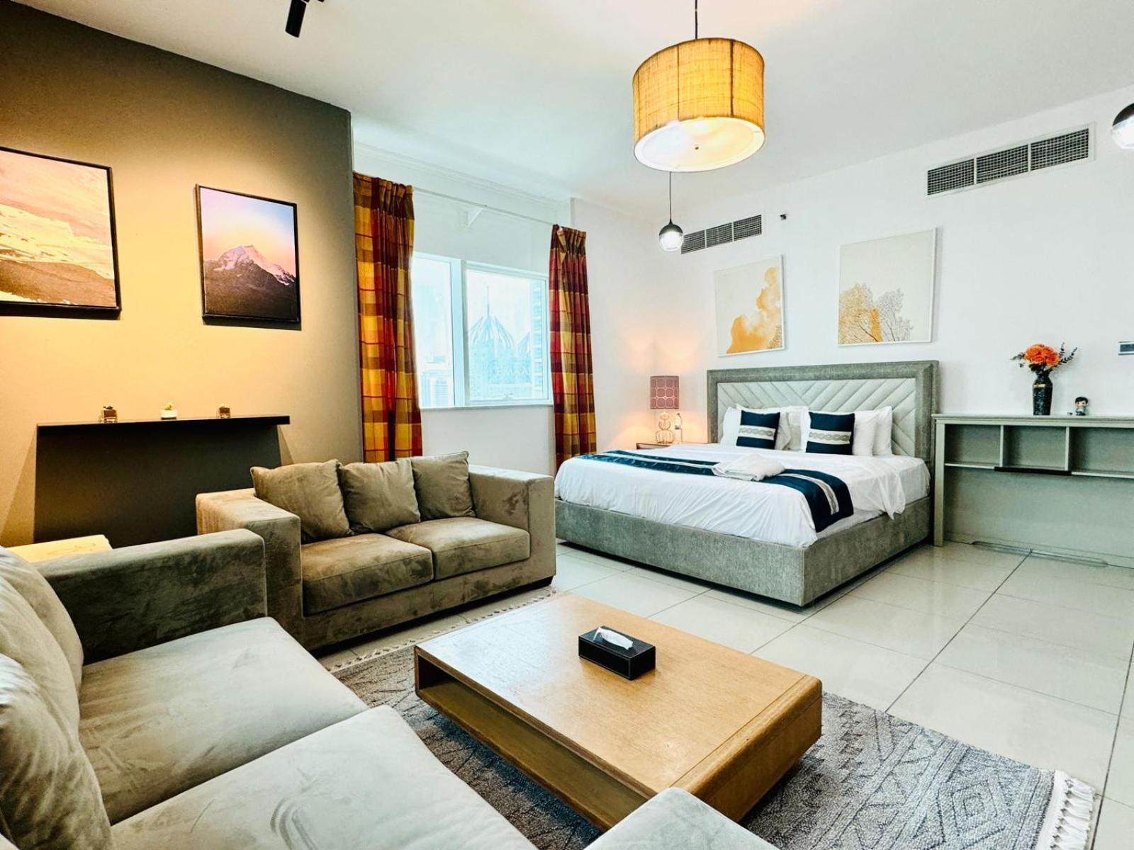 Private In 3 Bedroom Skynest Homes Marina Pinnacle Casa de hóspedes Dubai