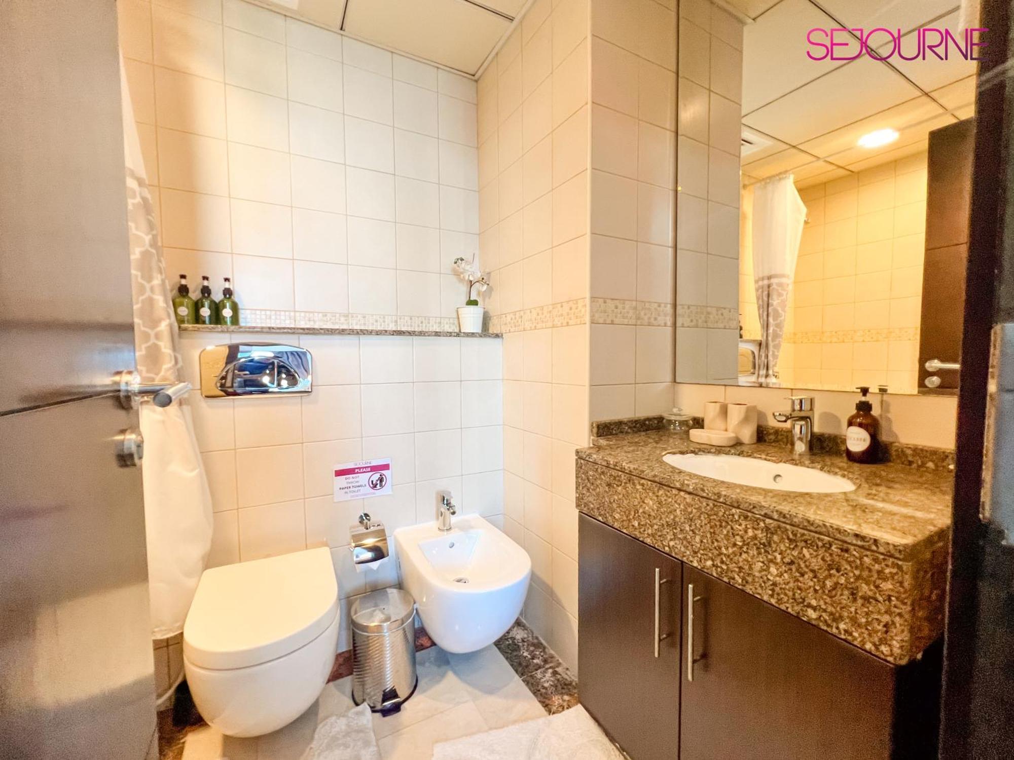 Bcl12 - Stunning 1br With Full Marina View In Bay Tower *