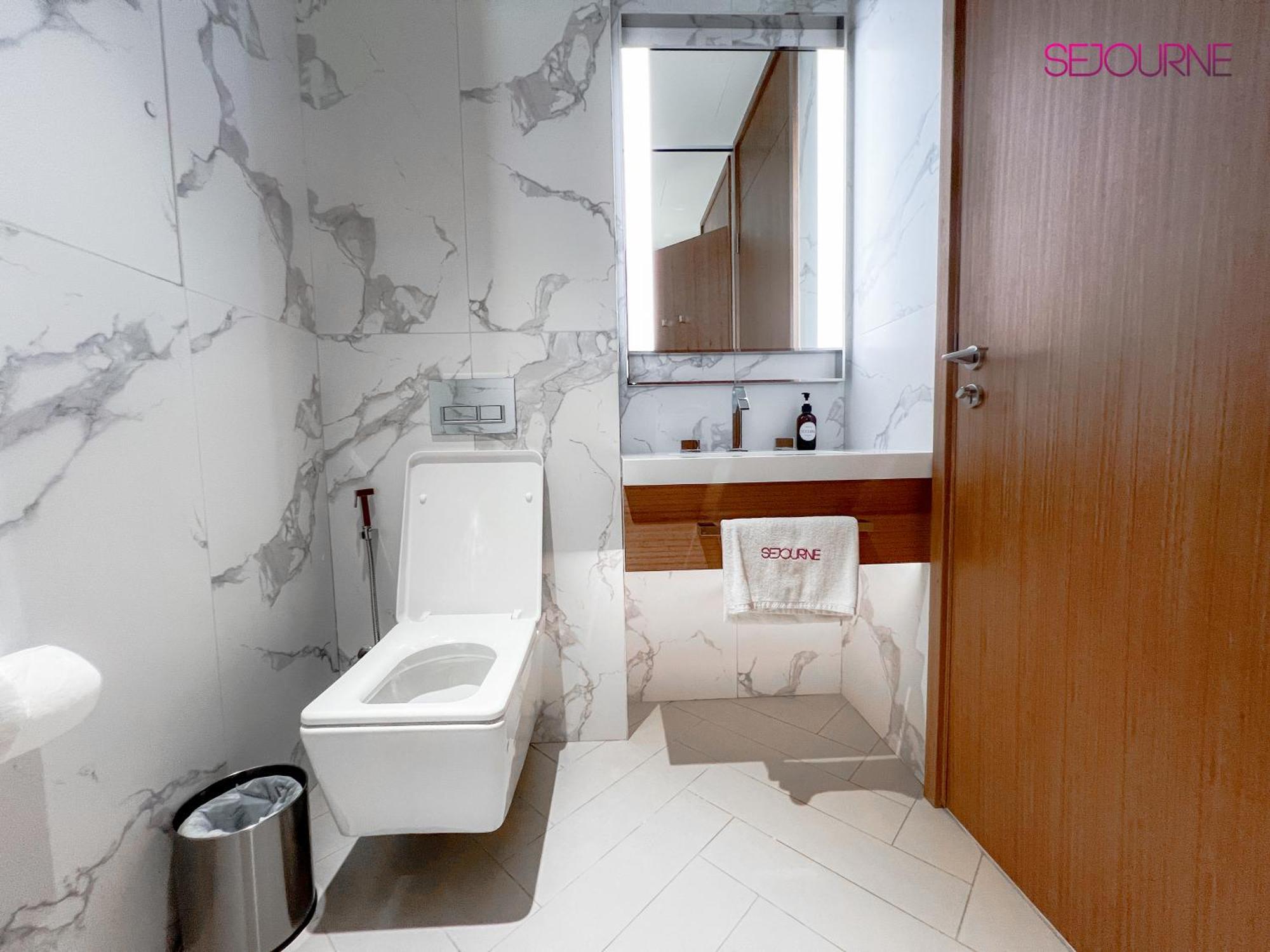 #25 High End 2br In The Address Opera