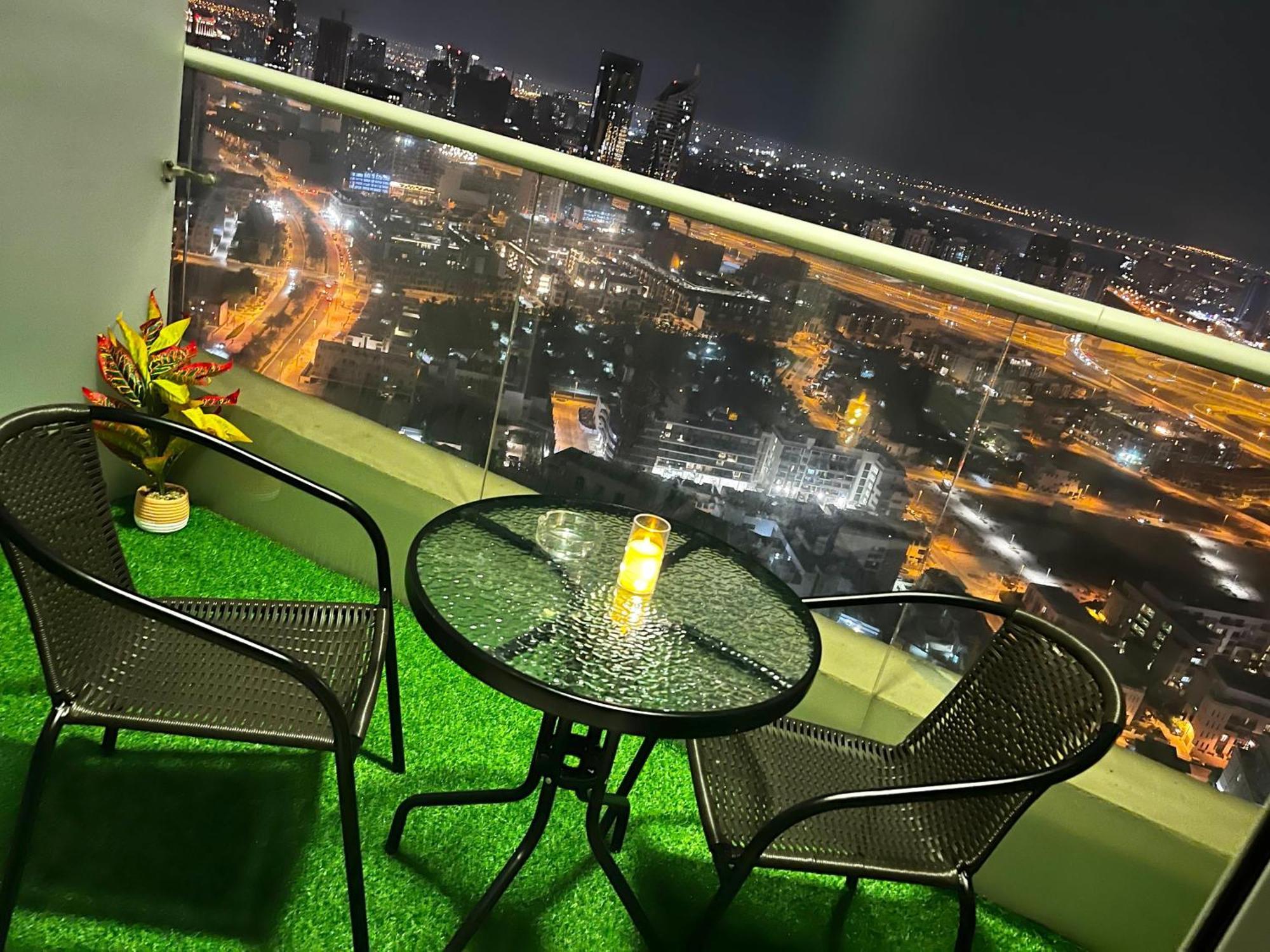 Floor Luxurious In Jvc, Near Marina Appartement *
