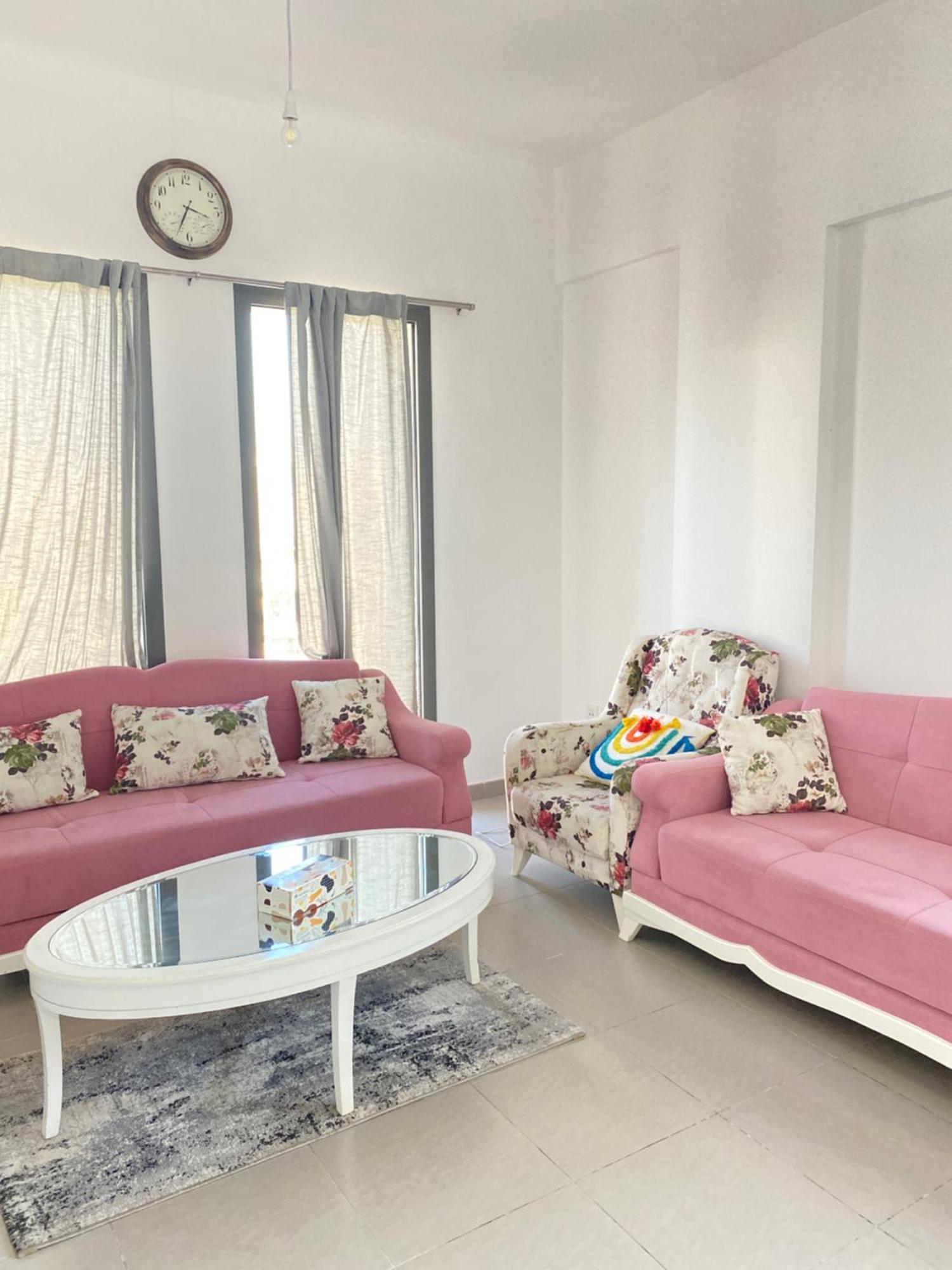 Lovely Calm 3br Easy Accessibility To With Huge Balcony And Pool View Town Square Dubaï