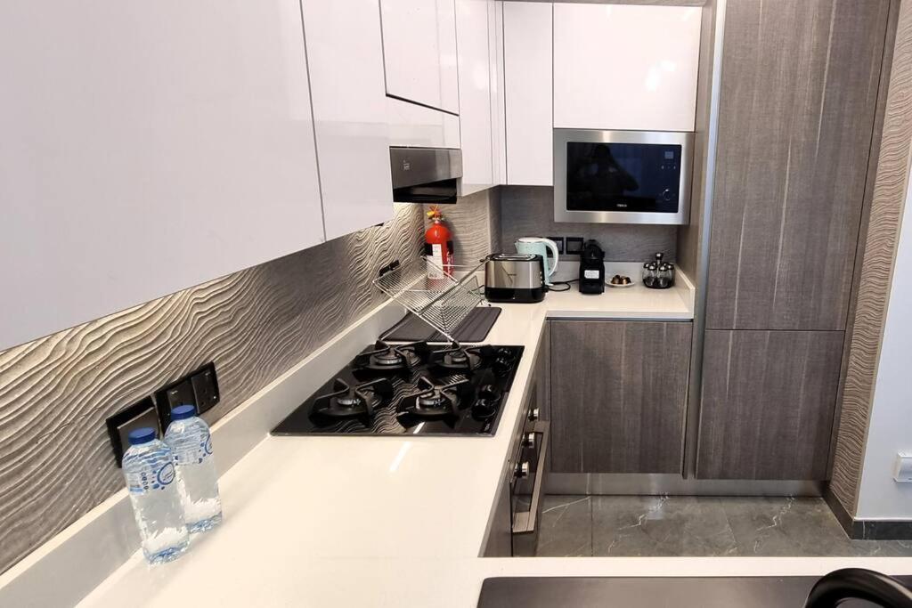 Elegant At Arjan Joya Blanca Appartement