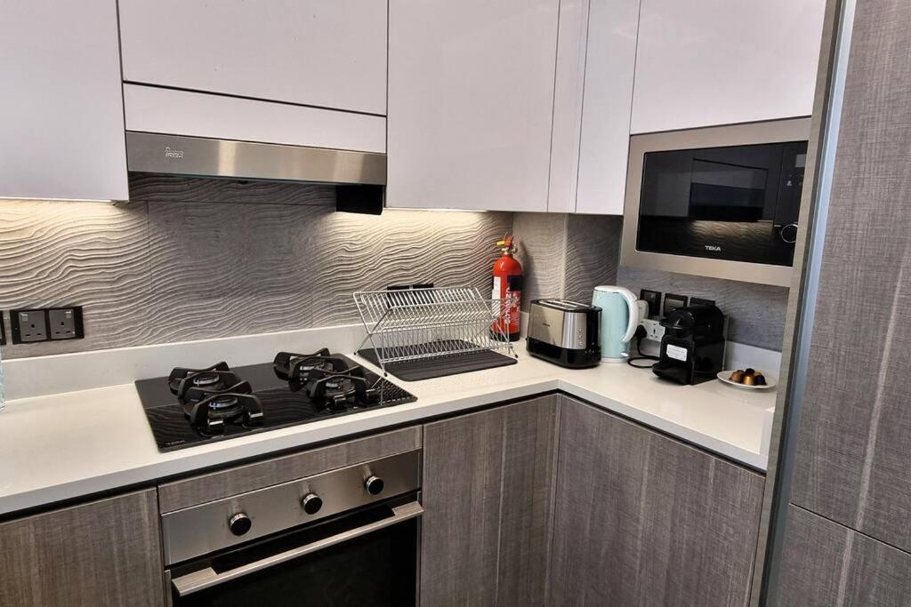 Elegant At Arjan Joya Blanca Appartement *