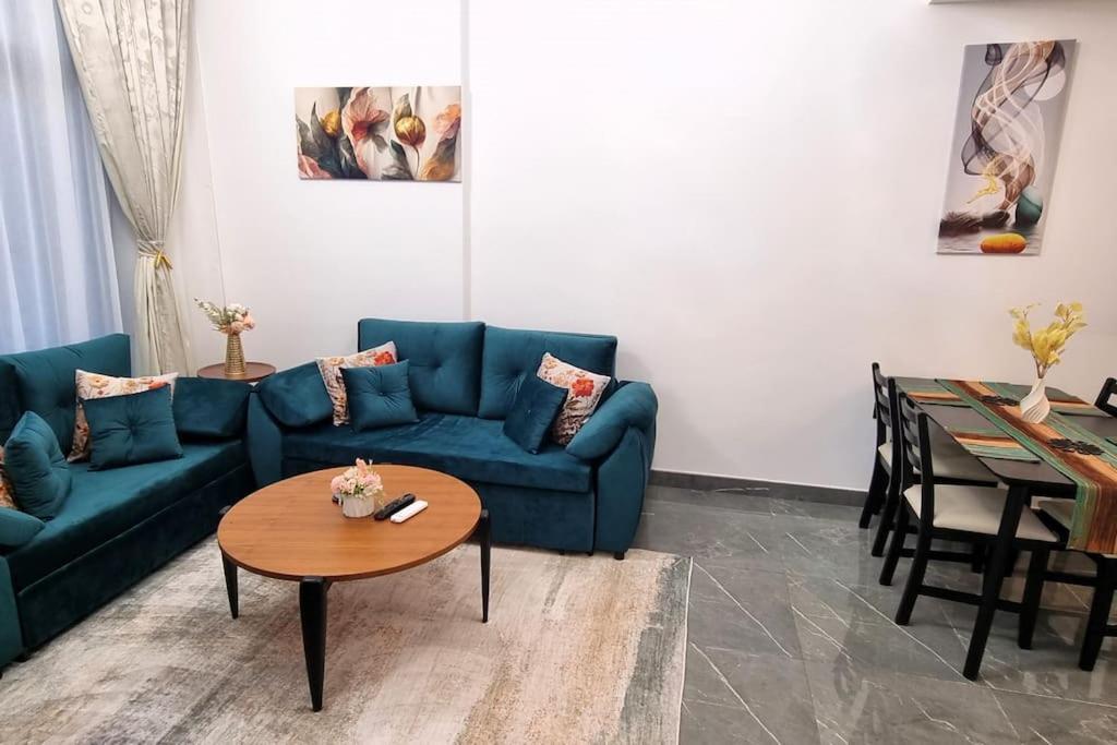 Elegant At Arjan Joya Blanca Appartement *