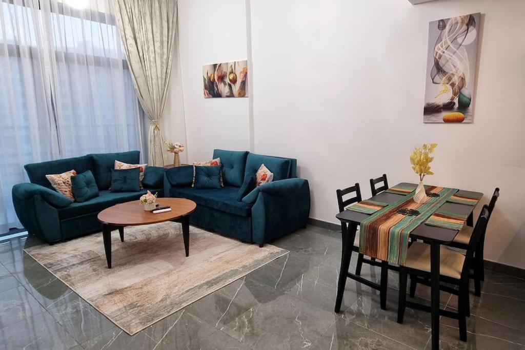 Elegant At Arjan Joya Blanca Appartement *