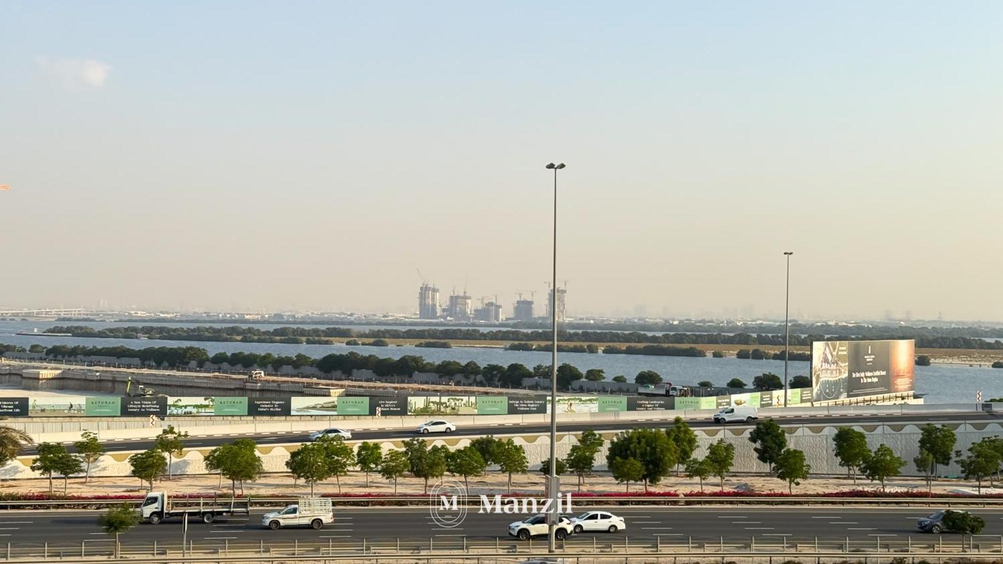 1br Near Downtown With Pool & Skyline Views * Dubaï