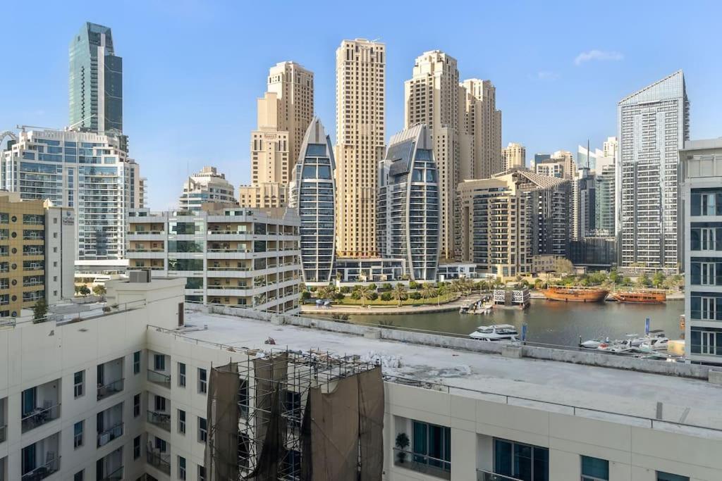 Royal Marina Experience Lavish 2br Waterfront View Apartment