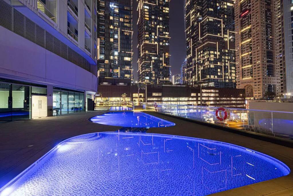 Elegant In Marina, Large 1br In Marina Heights Dubaï