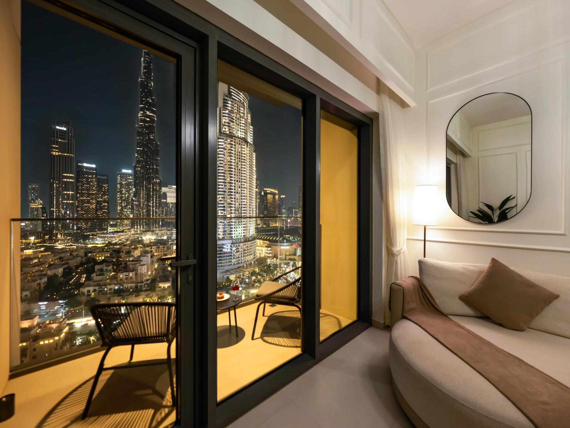 Burj Khalifa View Luxe 2br, 5 Mins Walk To Mall Appartement Dubaï