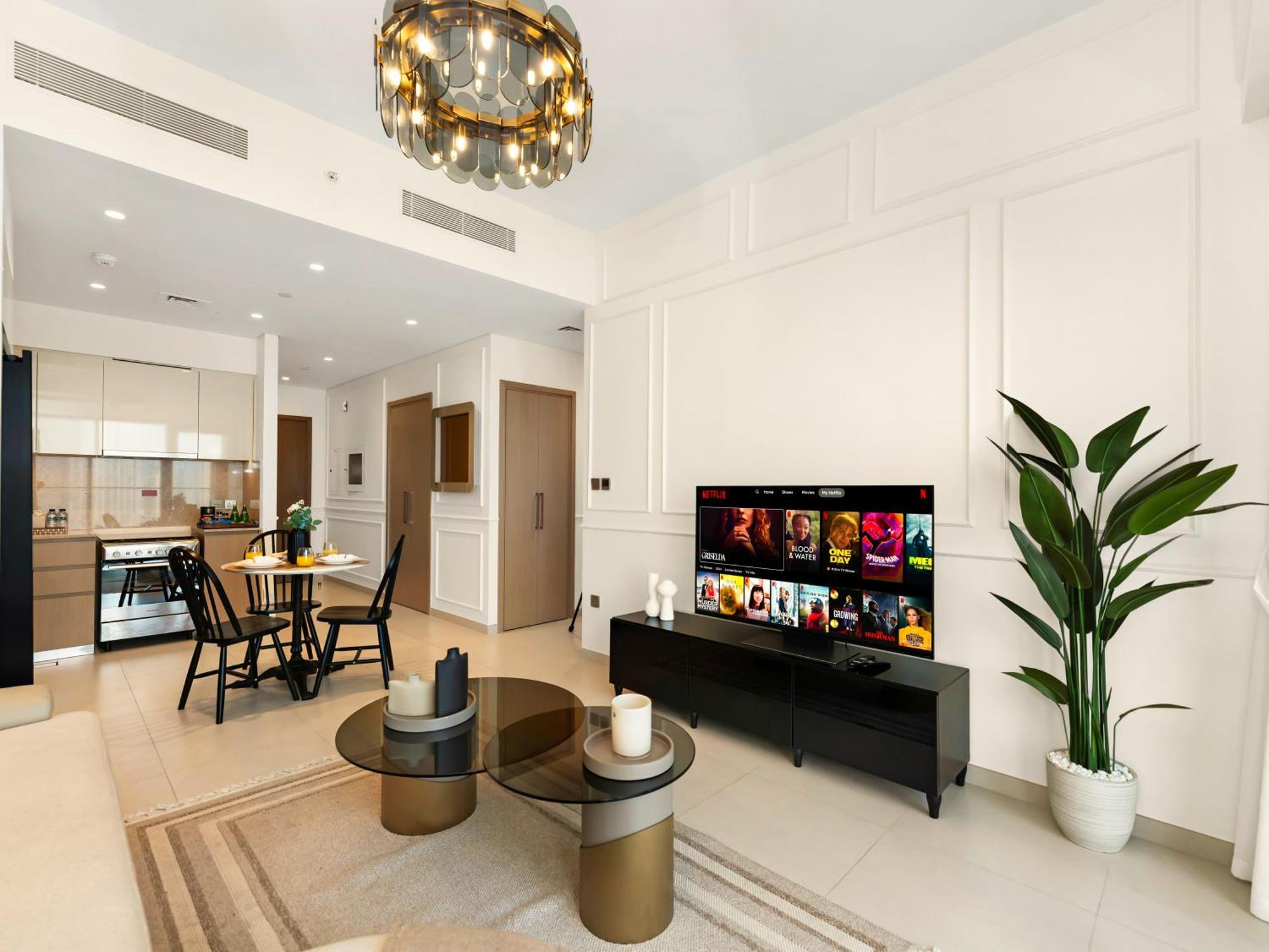 Burj Khalifa View Luxe 2br, 5 Mins Walk To Mall *