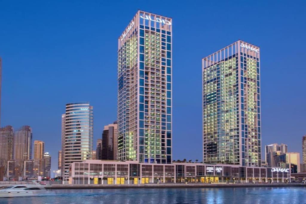 Apartamento Spacious With Pool - Canal & Burj Views