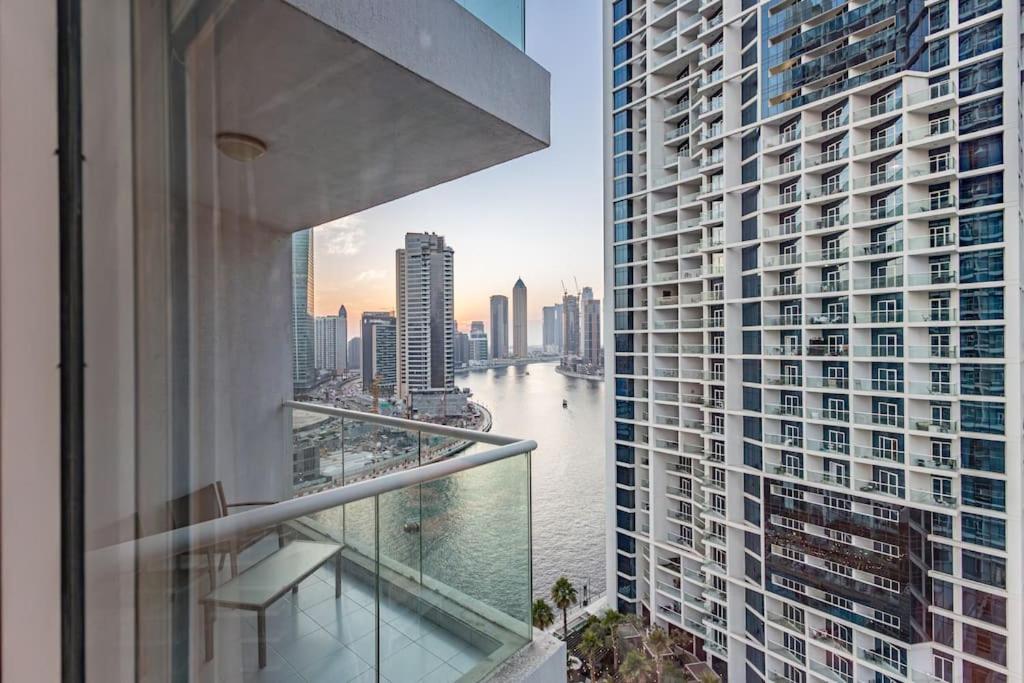 Spacious With Pool - Canal & Burj Views Appartement *