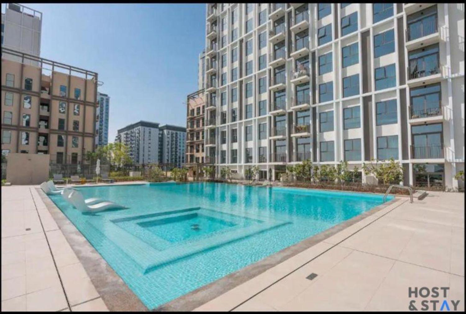 Appartement Elegant 1br In Collective, Hills Dubaï
