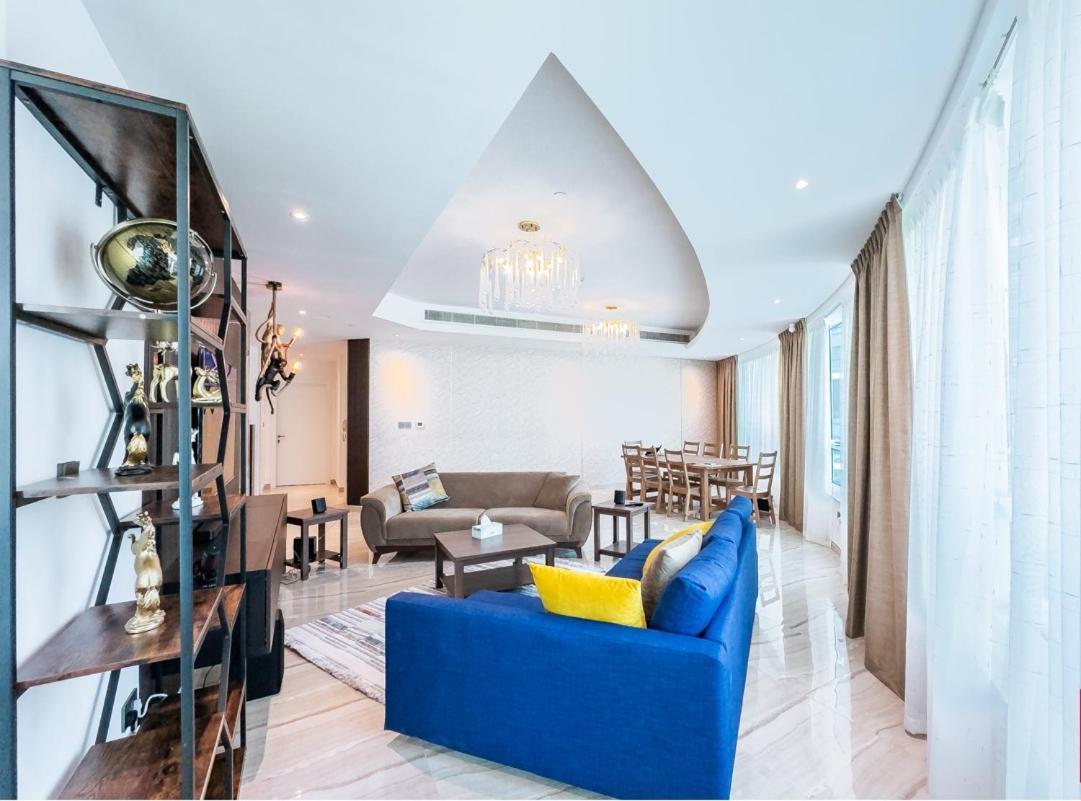Female Joyful Journeys Privat bolig Dubai