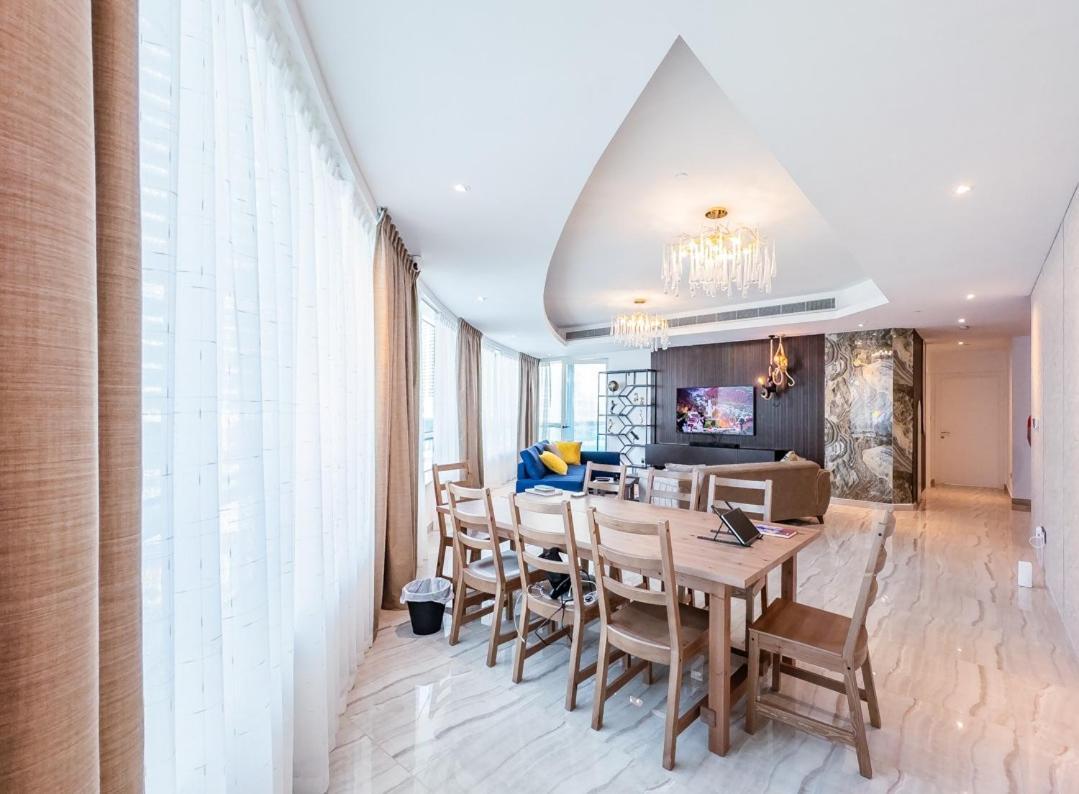 Female Joyful Journeys Privat bolig Dubai