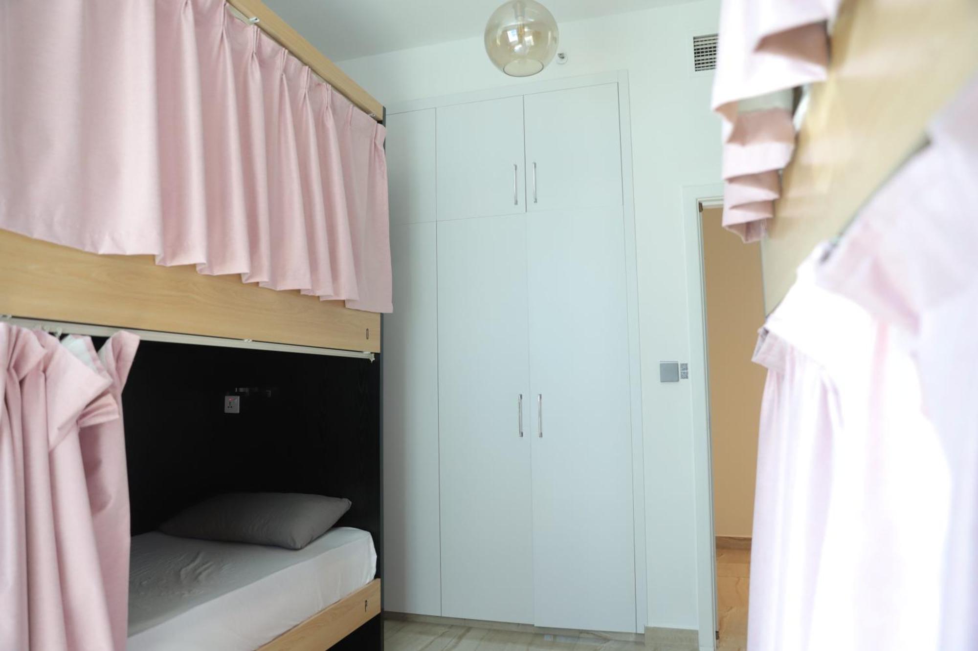 Female Joyful Journeys Privat bolig Dubai