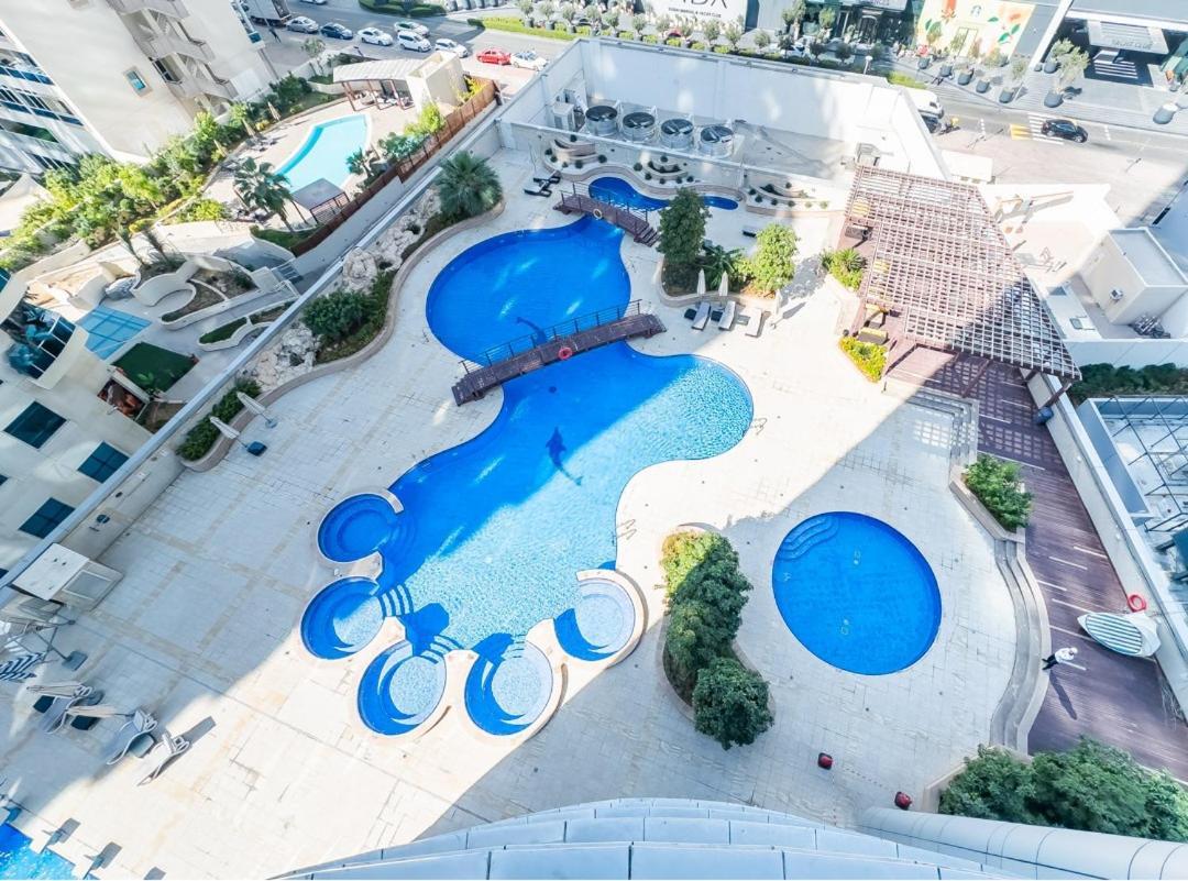 Female Joyful Journeys Privat bolig Dubai