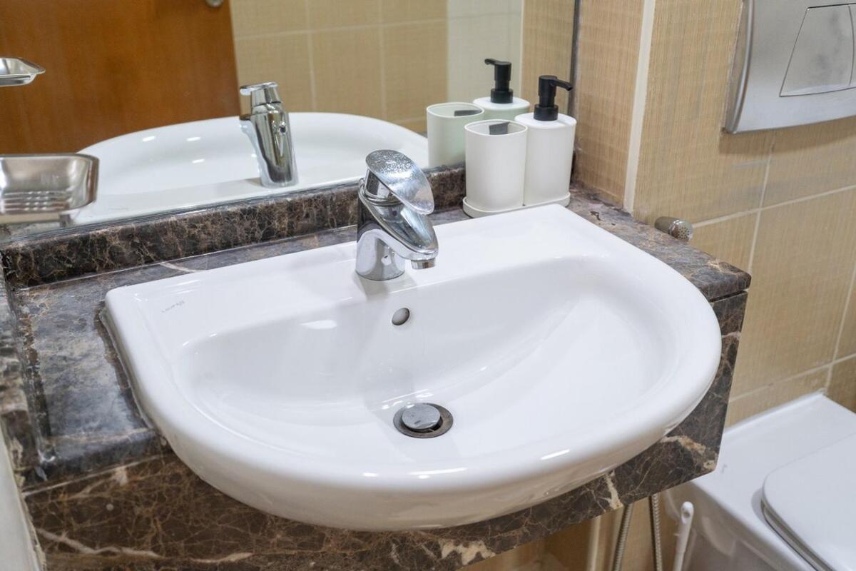 Serene 1-bedroom Perfect For Family In Marina Dubaï