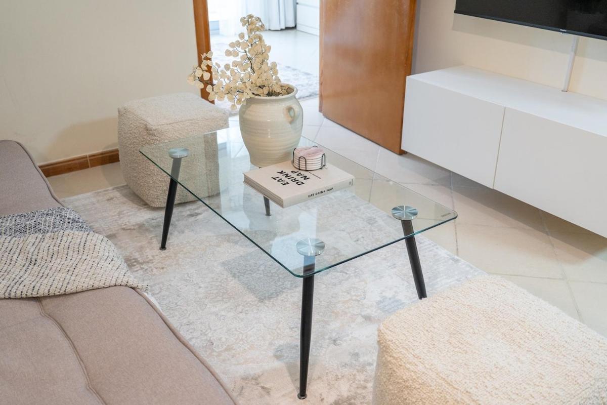 Serene 1-bedroom Perfect For Family In Marina Dubaï